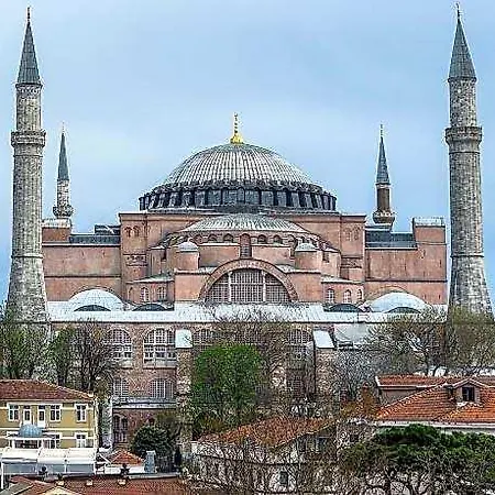 Hotel Basilica 3*
